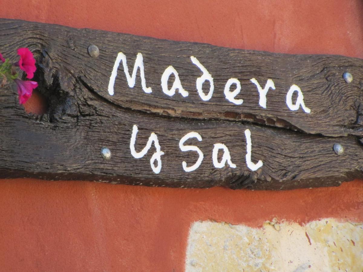 Casa Rural Madera Y Sal Salinas de Anana Exterior foto